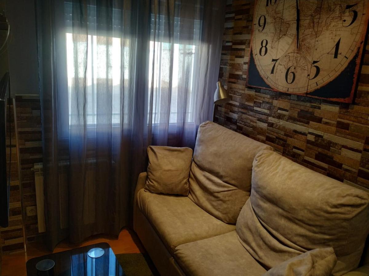Apartamento Deluxe Barajas Madrid Esterno foto