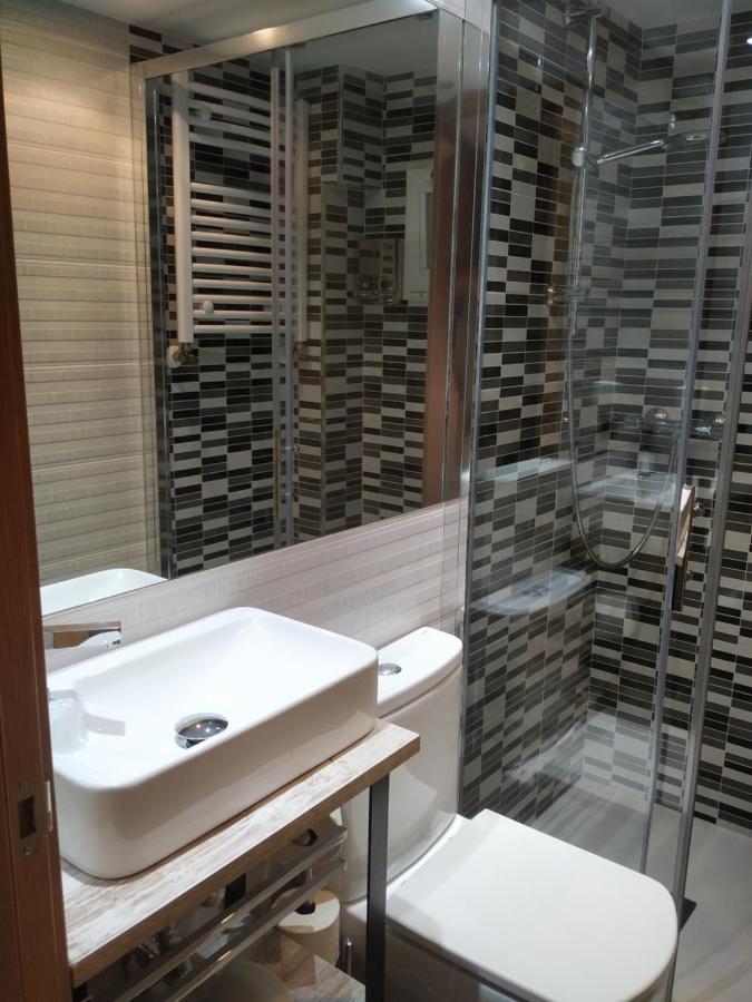 Apartamento Deluxe Barajas Madrid Esterno foto
