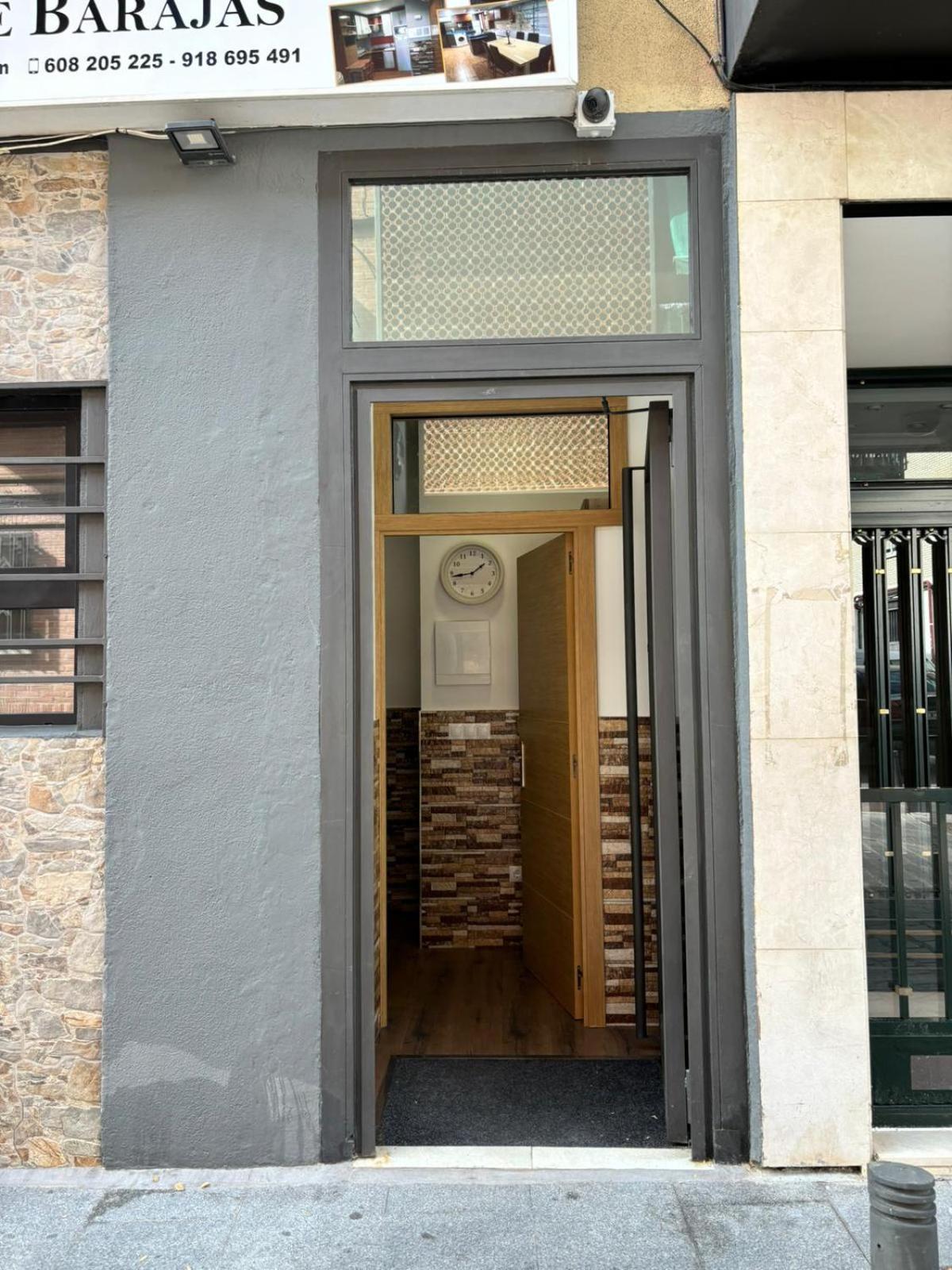 Apartamento Deluxe Barajas Madrid Esterno foto