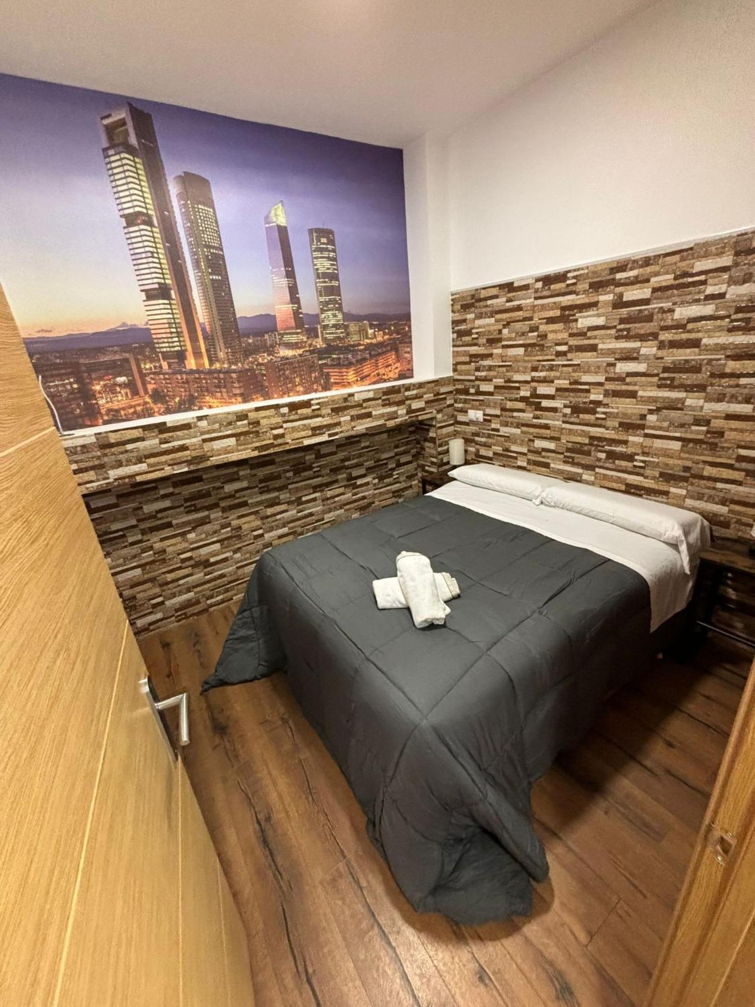 Apartamento Deluxe Barajas Madrid Esterno foto